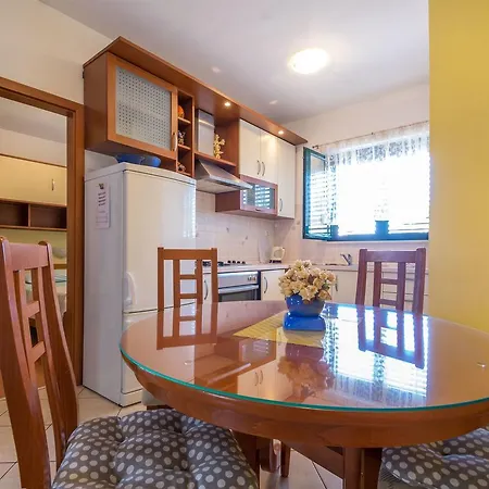 Ivo Appartement *